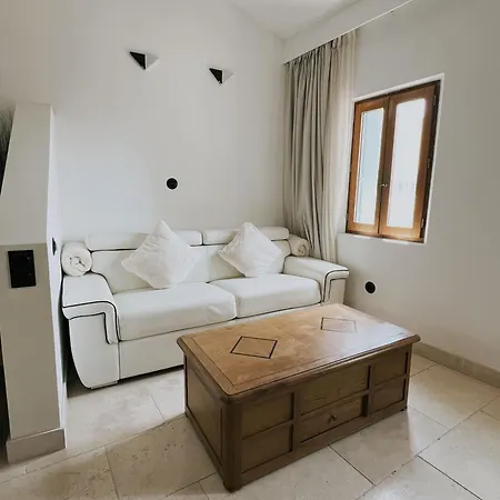 Domus Via Domitia Apartamento
