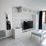 Apartment Domus Via Domitia *