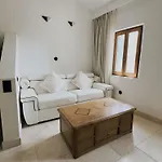 Domus Via Domitia Apartment
