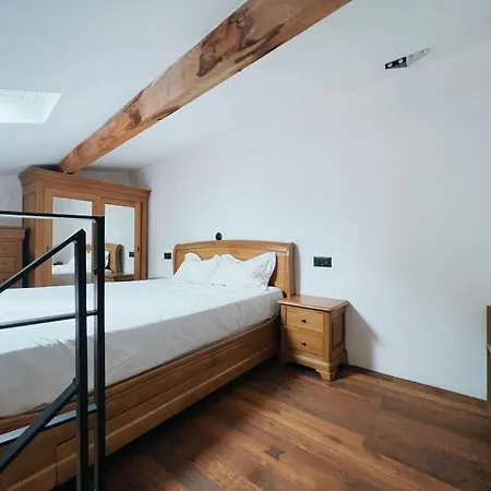 Domus Via Domitia * Narbonne