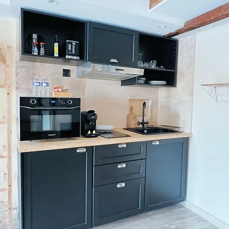 Apartment Domus Via Domitia *