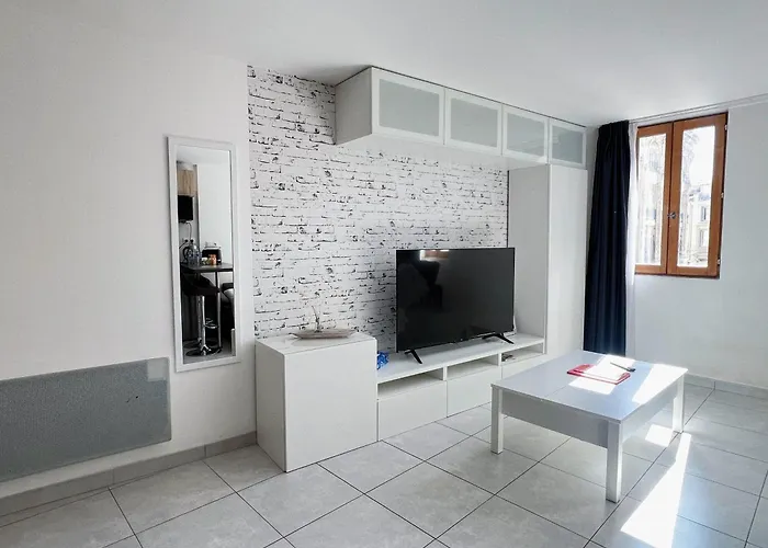 Apartman Domus Via Domitia *