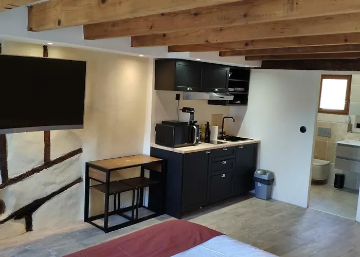 Domus Via Domitia Apartman *